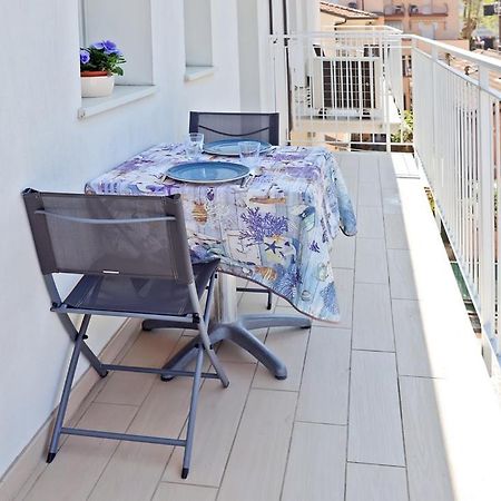 Casa Vacanze Aurora Centro Rimini Eksteriør bilde
