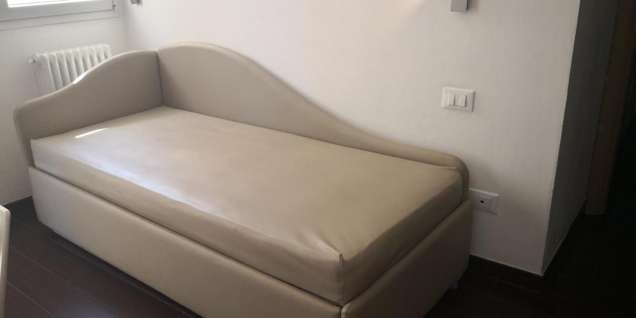 Casa Vacanze Aurora Centro Rimini Eksteriør bilde