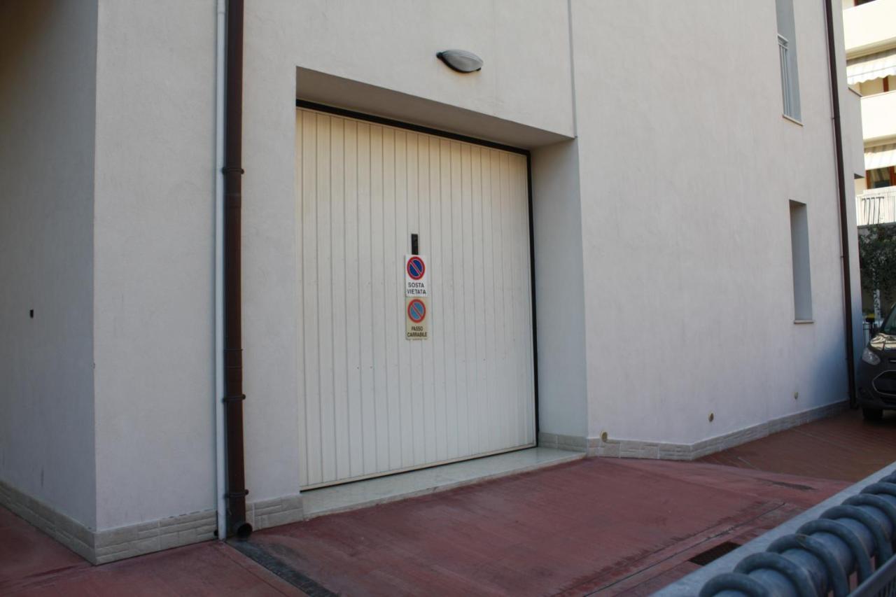 Casa Vacanze Aurora Centro Rimini Eksteriør bilde